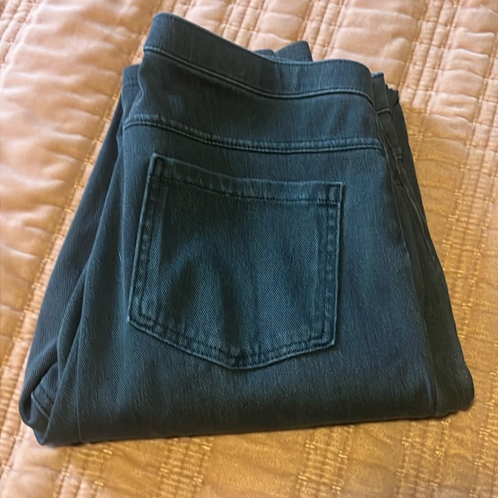 Ladies Hue Jeans in Gray Size S